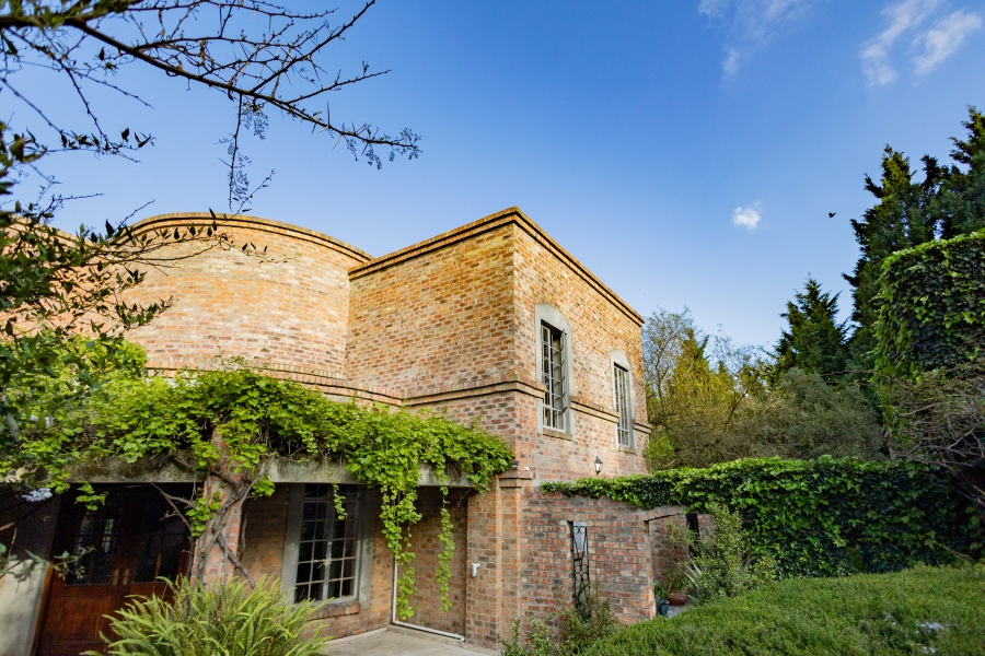 6 Bedroom Property for Sale in Vierlanden Western Cape